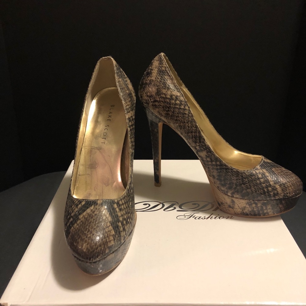 Blake Scott Faux Snake Skin High Heel Shoes 8M